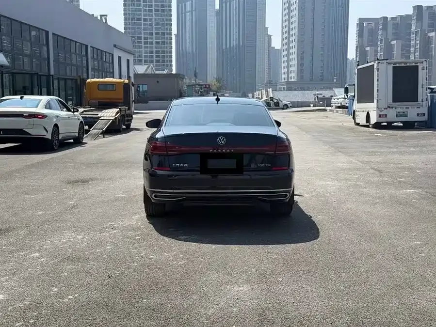 Volkswagen Passat Passat 2024 330TSI Elite Edition 2023 — миниатюра 5