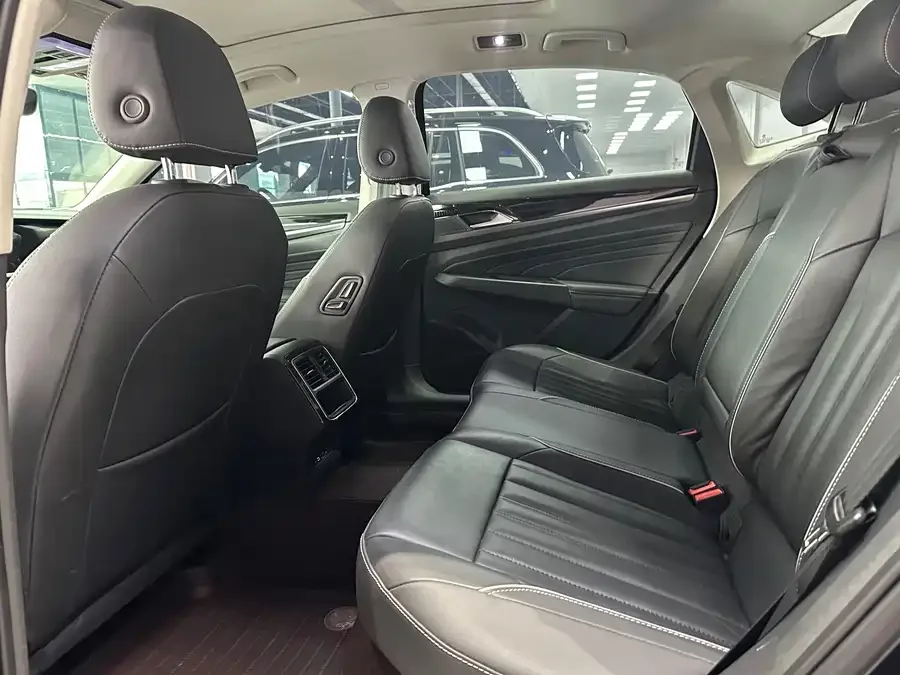 Volkswagen Passat Passat 2022 330TSI Star Elite Edition 2022 — миниатюра 5