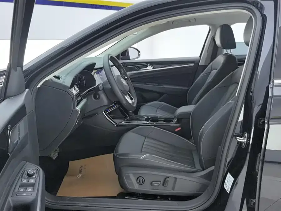 Volkswagen Passat Passat 2023 facelift 330TSI Star Elite Edition 2023 — миниатюра 3