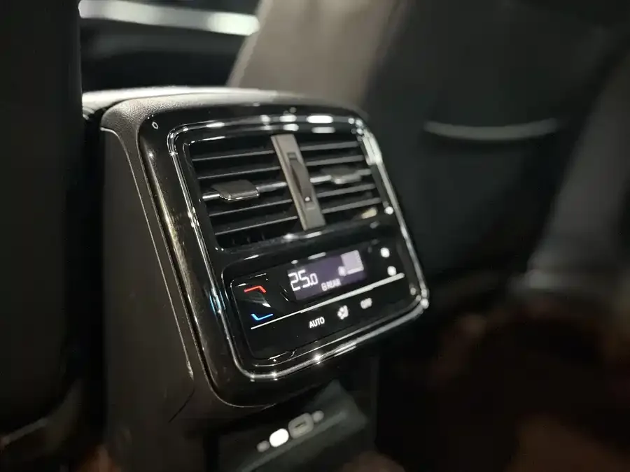 Volkswagen Passat Passat 2023 330TSI Elite Edition 2023 — миниатюра 4