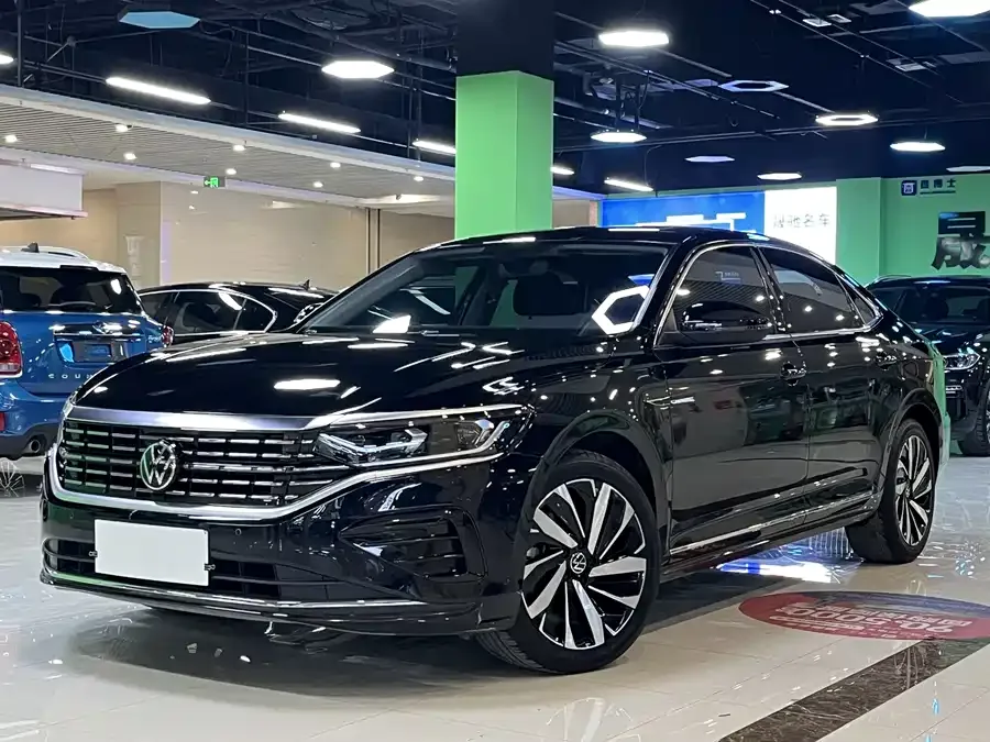 Volkswagen Passat Passat 2023 330TSI Elite Edition 2023 — фото 1, купить с доставкой в Москву