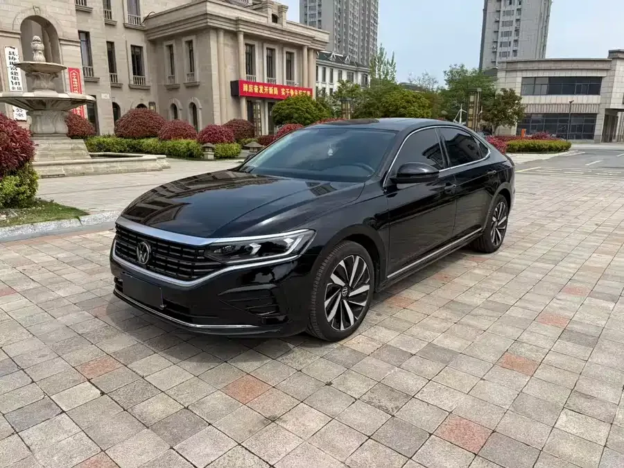 Volkswagen Passat Passat 2023 330TSI Elite Edition 2023 — фото 1, купить с доставкой в Москву