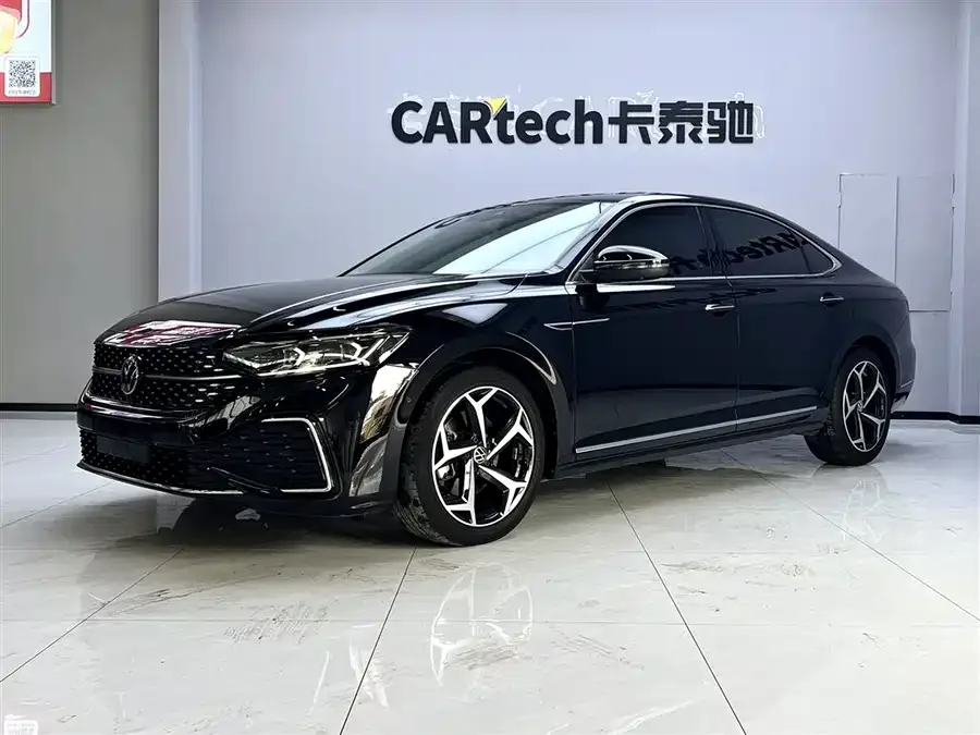 Volkswagen Passat 2022