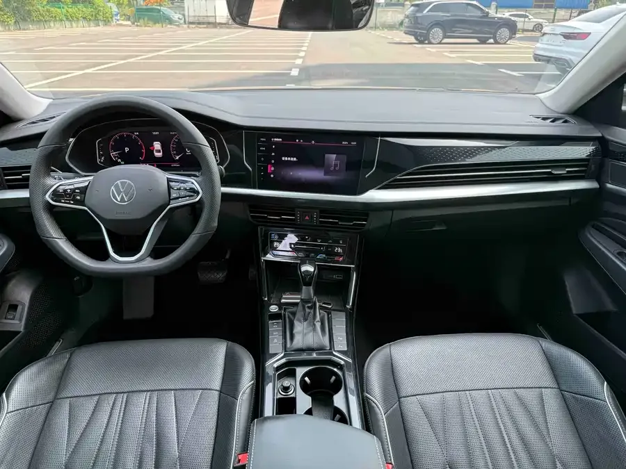 Volkswagen Passat Passat 2022 330TSI Starry Sky Deluxe Edition 2022 — миниатюра 3