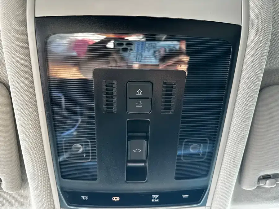 Volkswagen Passat Passat 2022 330TSI Deluxe Edition 2022 — миниатюра 4