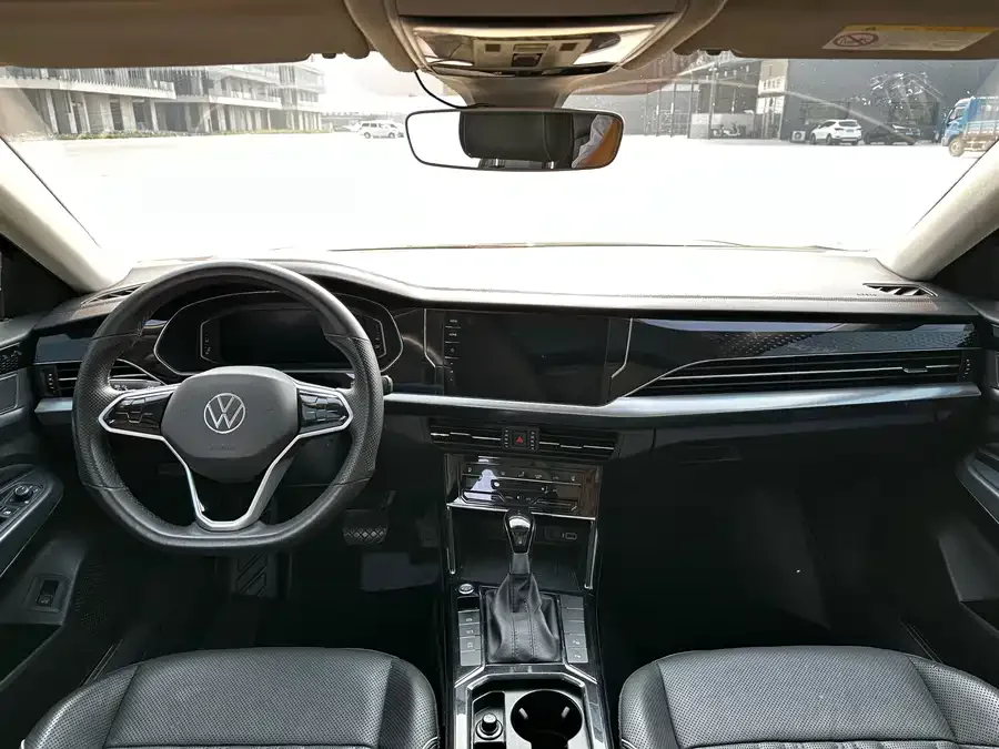 Volkswagen Passat Passat 2022 330TSI Deluxe Edition 2022 — миниатюра 5