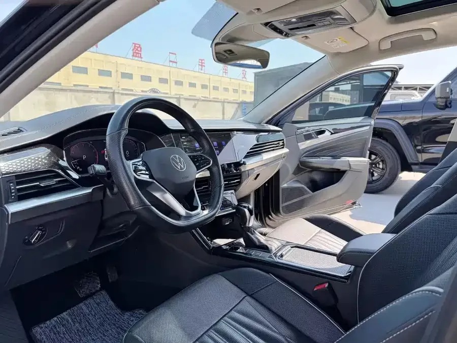 Volkswagen Passat Passat 2022 330TSI Starry Sky Deluxe Edition 2022 — миниатюра 2