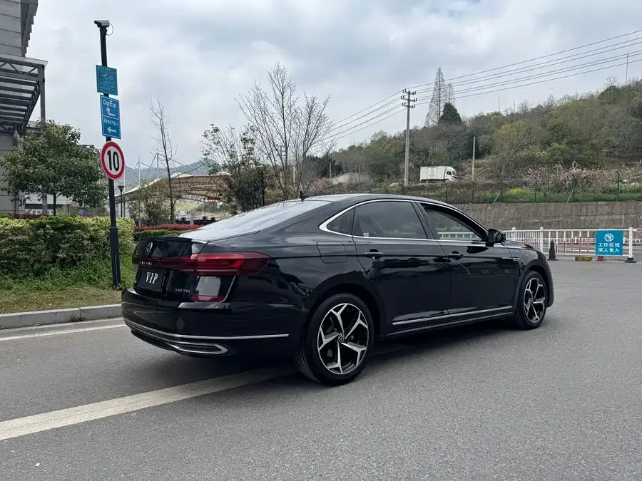 Volkswagen Passat Passat 2023 330TSI Star Elite Edition 2023 — миниатюра 2
