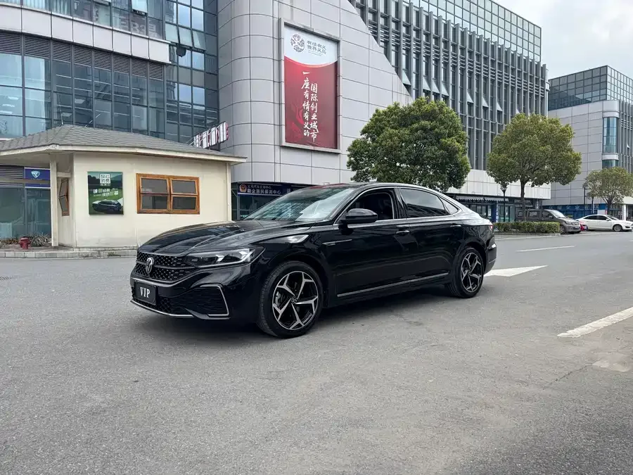 Volkswagen Passat Passat 2023 330TSI Star Elite Edition 2023 — фото 1, купить с доставкой в Москву