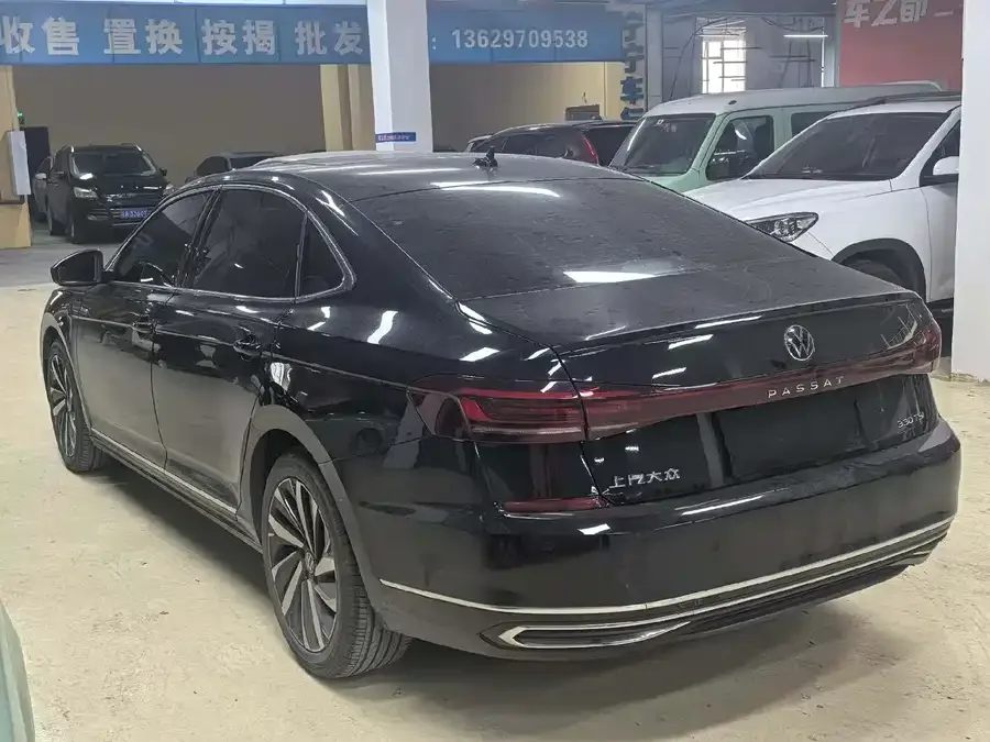 Volkswagen Passat Passat 2023 330TSI Elite Edition 2023 — миниатюра 3