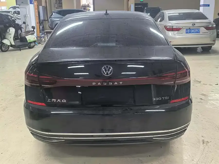 Volkswagen Passat Passat 2023 330TSI Elite Edition 2023 — миниатюра 5