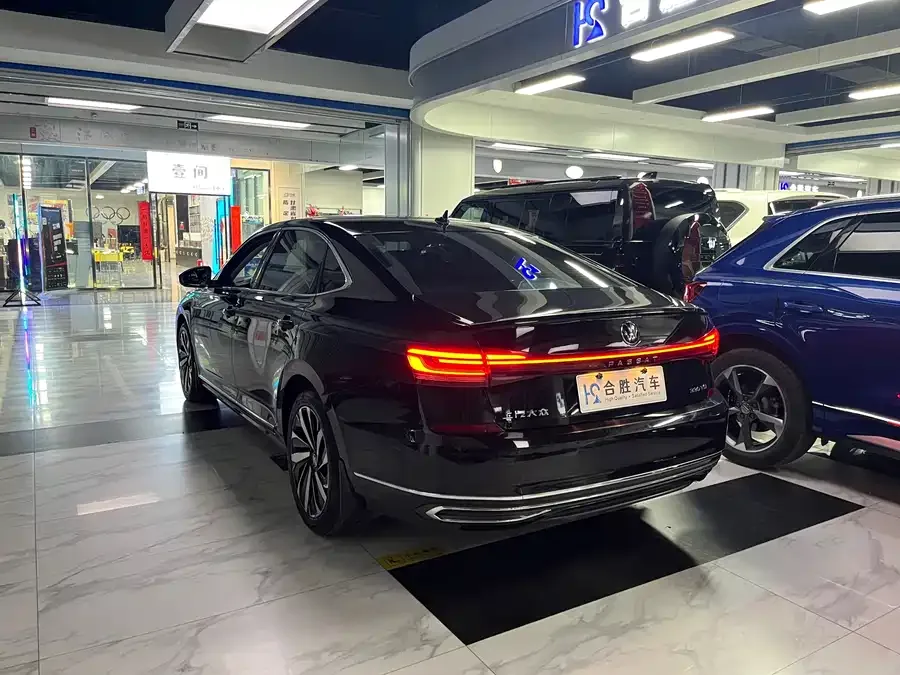 Volkswagen Passat Passat 2022 330TSI Elite Edition 2022 — миниатюра 3