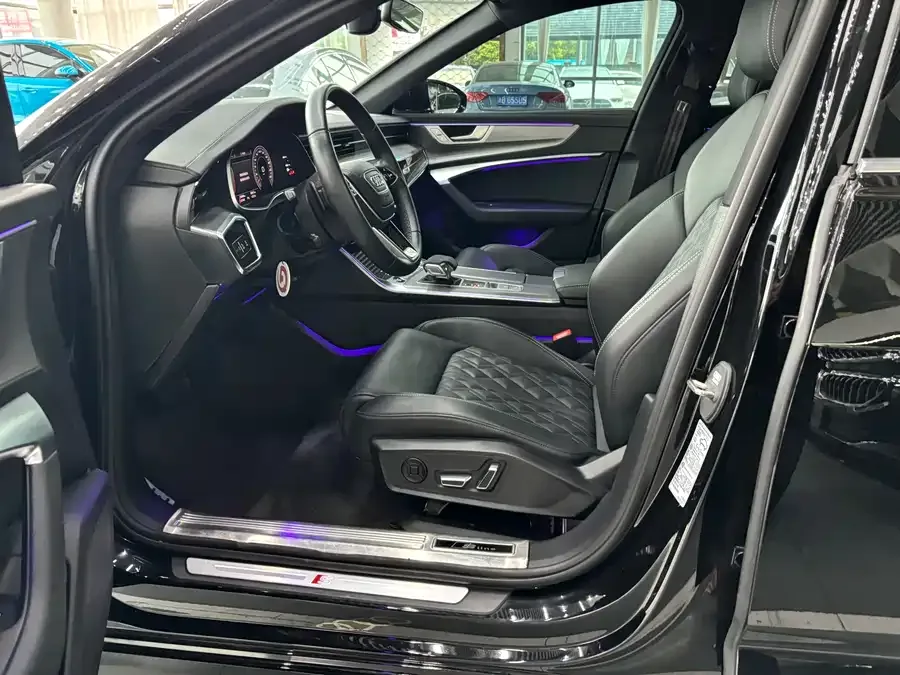 Audi A6L 2025 45 TFSI quattro Selected Dynamic Edition 2025 — миниатюра 2