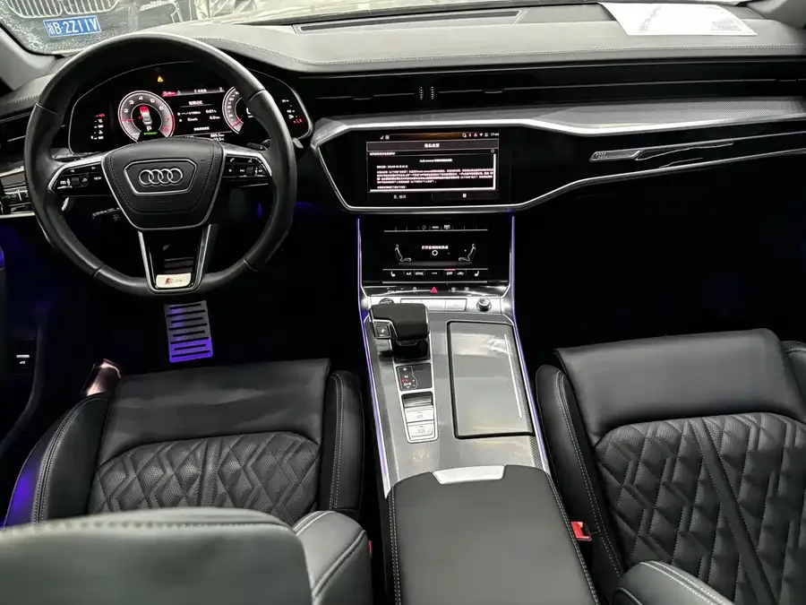 Audi A6L 2025 45 TFSI quattro Selected Dynamic Edition 2025 — миниатюра 3