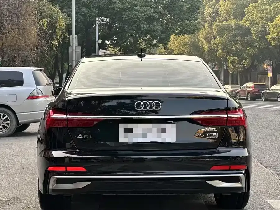 Audi A6L 2025 45 TFSI quattro Selected Dynamic Edition 2025 — миниатюра 5