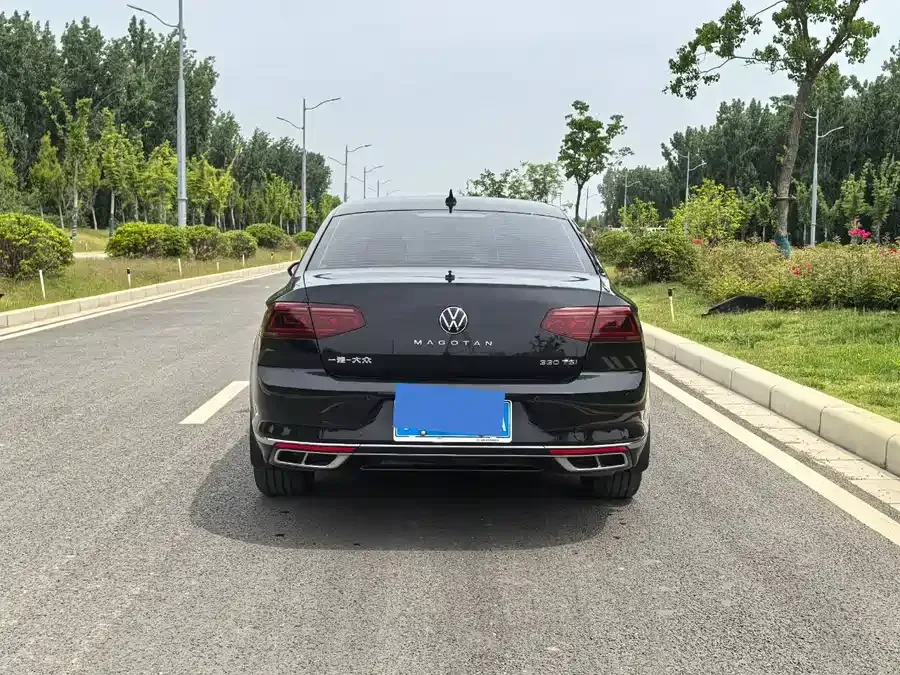 Volkswagen Magotan Magotan 2023 2 million commemorative edition 330TSI DSG luxury model 2023 — миниатюра 5