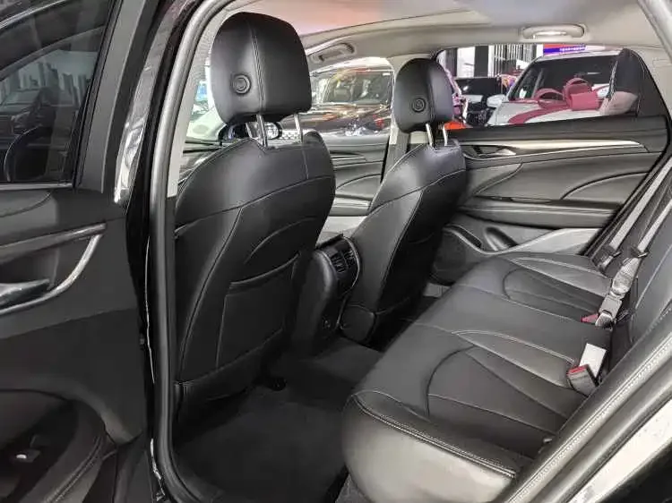Buick LaCrosse LaCrosse 2022 652T Luxury 2022 — миниатюра 3