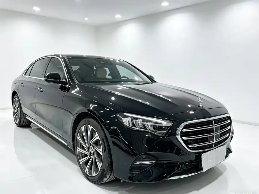 Mercedes-Benz E-Class 2024