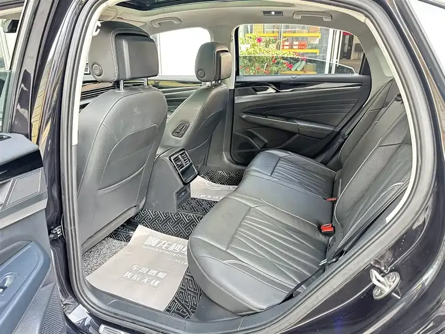 Volkswagen Passat Passat 2022 330TSI Starry Sky Deluxe Edition 2022 — миниатюра 3