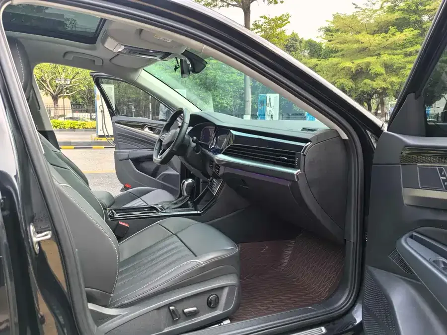 Volkswagen Passat Passat 2022 330TSI Star Elite Edition 2022 — миниатюра 4