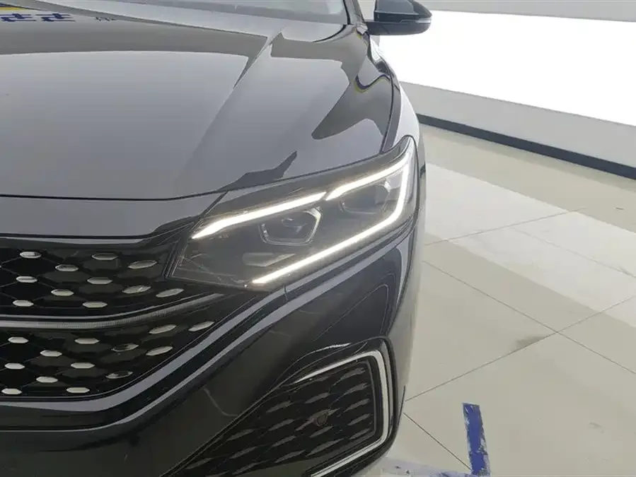 Volkswagen Passat Passat 2022 330TSI Starry Sky Deluxe Edition 2022 — миниатюра 5