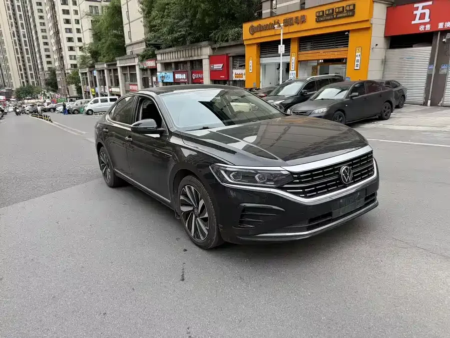 Volkswagen Passat Passat 2023 330TSI Deluxe Edition 2023 — миниатюра 3