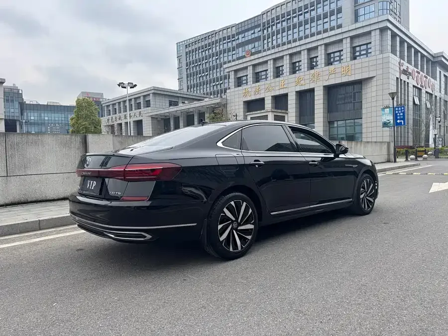 Volkswagen Passat Passat 2022 330TSI Elite Edition 2022 — миниатюра 2