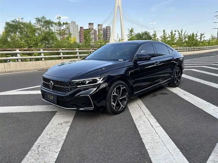 Volkswagen Passat Passat 2023 330TSI Star Elite Edition 2023 — фото 1, купить с доставкой в Москву
