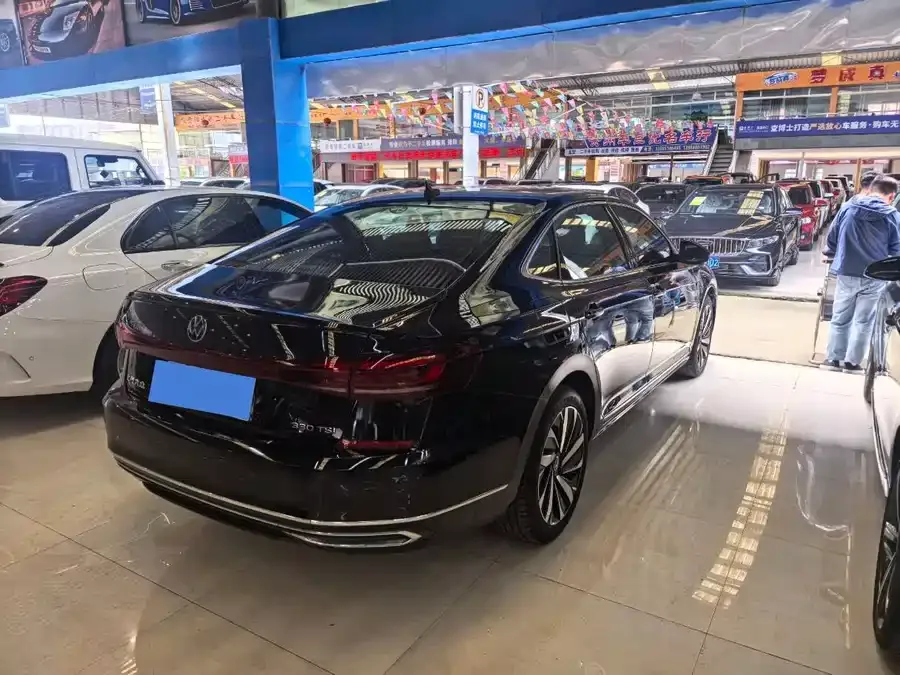 Volkswagen Passat Passat 2023 330TSI Deluxe Edition 2022 — миниатюра 4