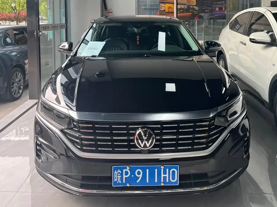 Volkswagen Passat Passat 2022 330TSI Premium Edition 2022 — фото 1, купить с доставкой в Москву