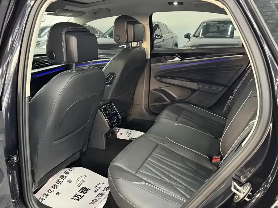 Volkswagen Passat Passat 2022 330TSI Deluxe Edition 2022 — миниатюра 5