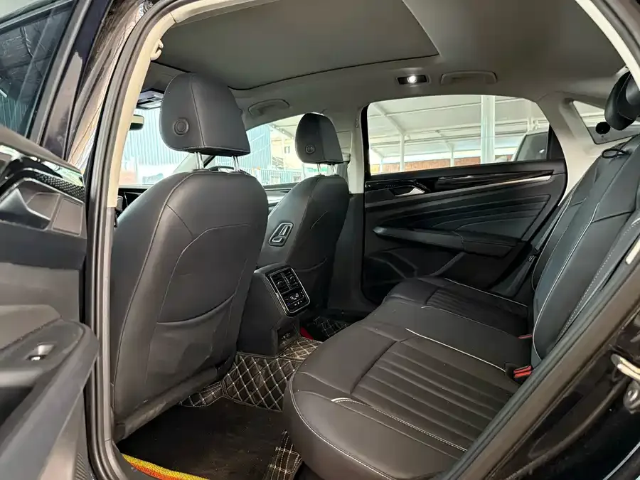 Volkswagen Passat Passat 2022 330TSI Elite Edition 2022 — миниатюра 2
