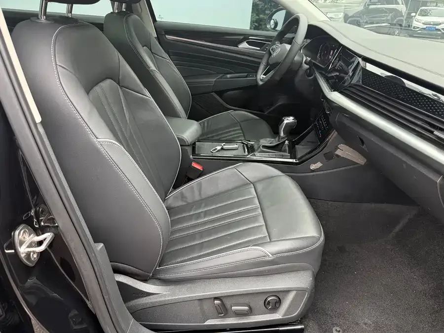 Volkswagen Passat Passat 2023 330TSI Elite Edition 2023 — миниатюра 4