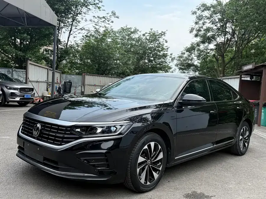 Volkswagen Passat Passat 2023 330TSI Elite Edition 2023 — фото 1, купить с доставкой в Москву