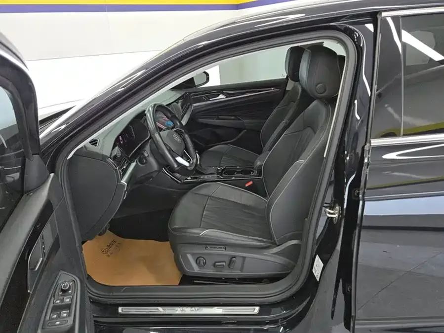 Volkswagen Passat Passat 2022 330TSI Deluxe Edition 2022 — миниатюра 3
