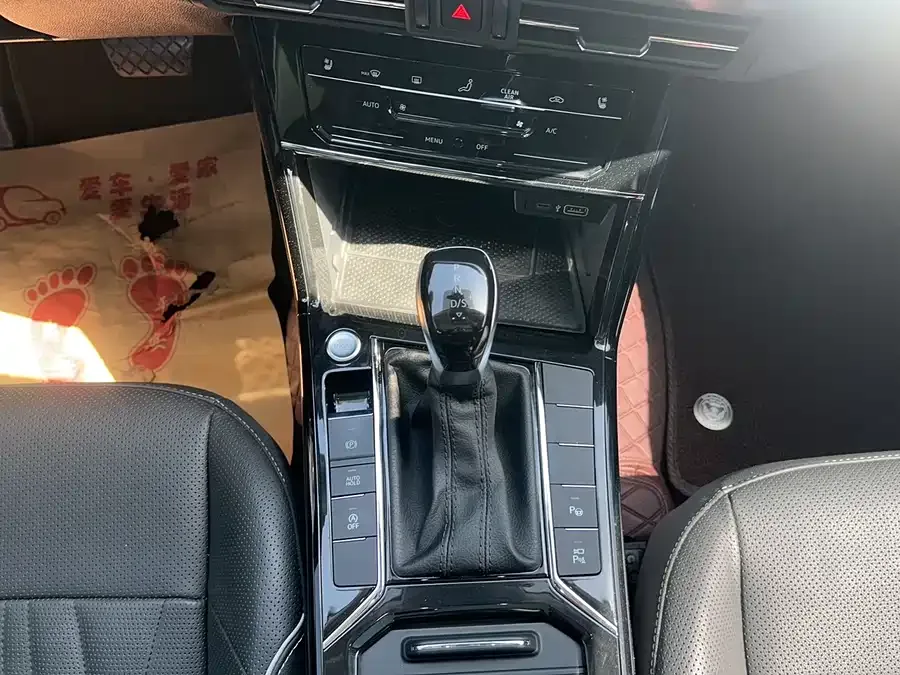 Volkswagen Passat Passat 2023 330TSI Starry Sky Deluxe Edition 2023 — миниатюра 5