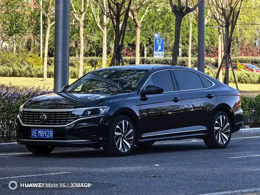 Volkswagen Passat Passat 2022 330TSI Elite Edition 2022 — фото 1, купить с доставкой в Москву