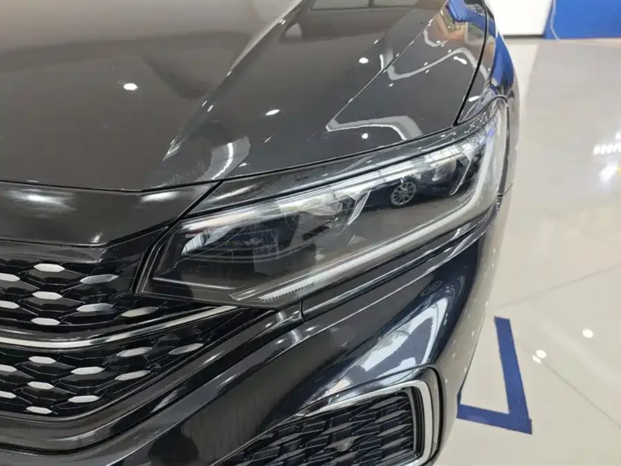 Volkswagen Passat Passat 2023 facelift 330TSI Star Elite Edition 2023 — миниатюра 5
