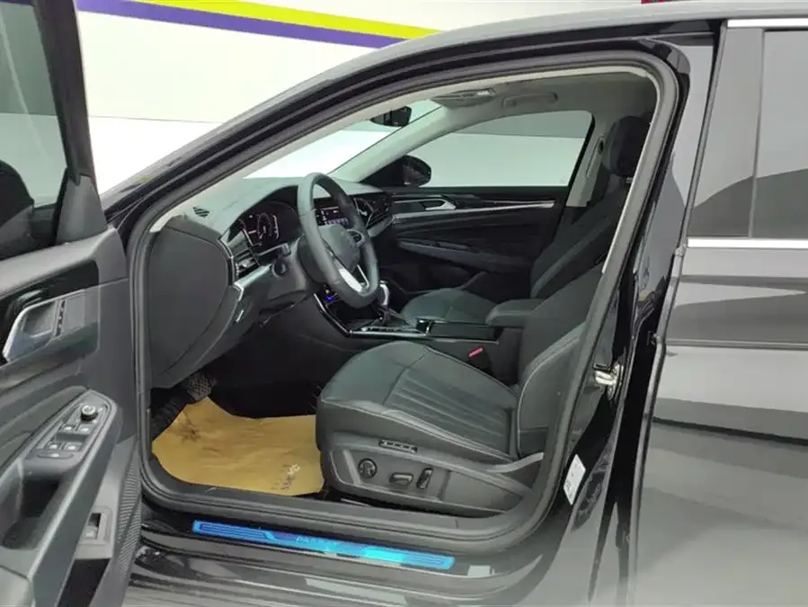 Volkswagen Passat Passat 2025 Outstanding Model 330TSI Elite Edition 2024 — миниатюра 3