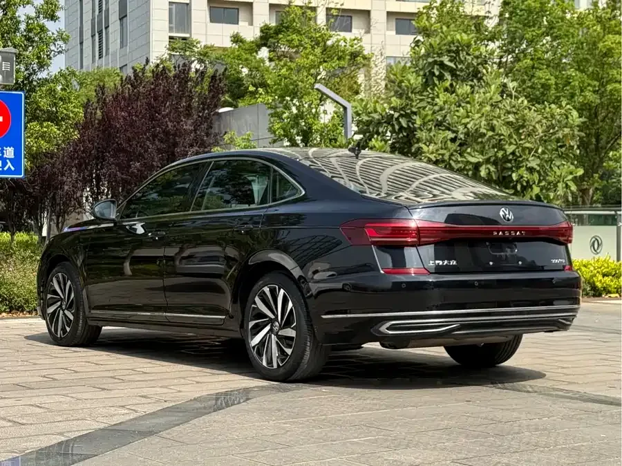 Volkswagen Passat Passat 2022 330TSI Elite Edition 2022 — миниатюра 3