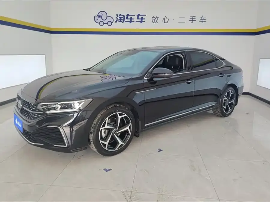 Volkswagen Passat 2024