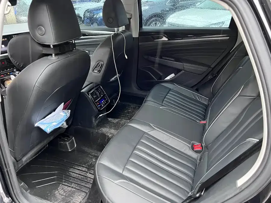 Volkswagen Passat Passat 2023 330TSI Elite Edition 2023 — миниатюра 3