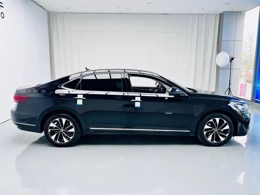Volkswagen Passat Passat 2023 facelift 330TSI Star Elite Edition 2023 — миниатюра 2