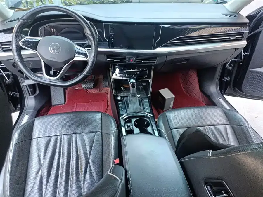 Volkswagen Passat Passat 2023 330TSI Deluxe Edition 2022 — миниатюра 2