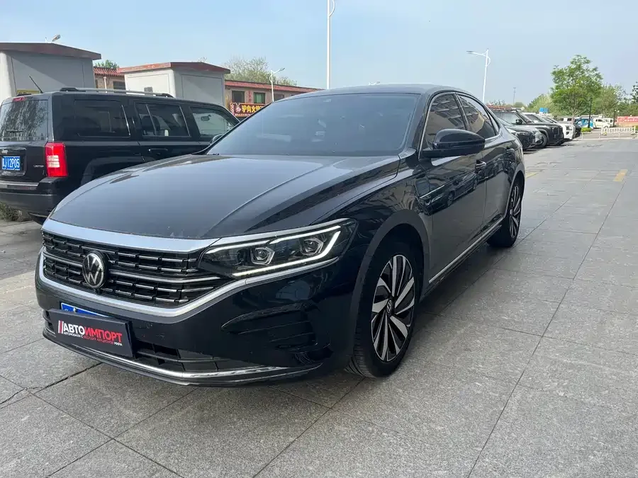 Volkswagen Passat 2024