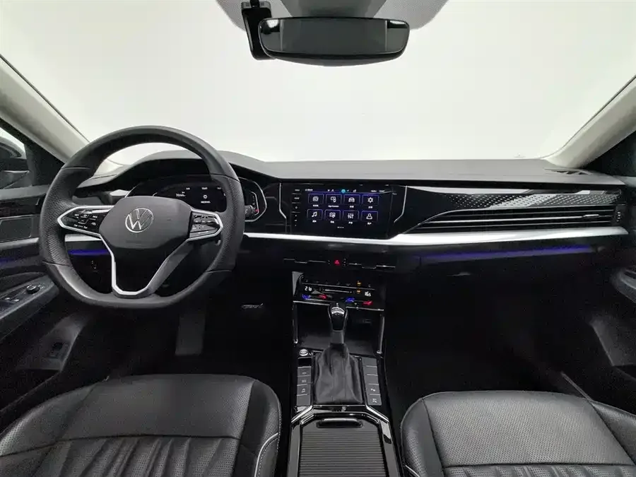 Volkswagen Passat Passat 2023 facelift 330TSI luxury version 2023 — миниатюра 2