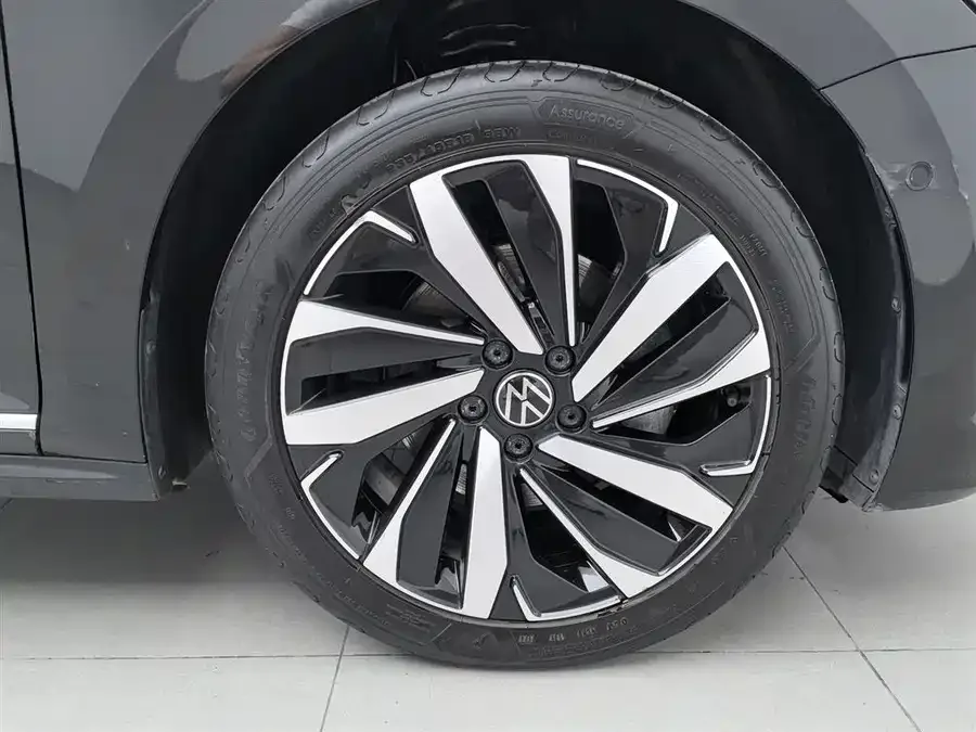 Volkswagen Passat Passat 2023 facelift 330TSI luxury version 2023 — миниатюра 5