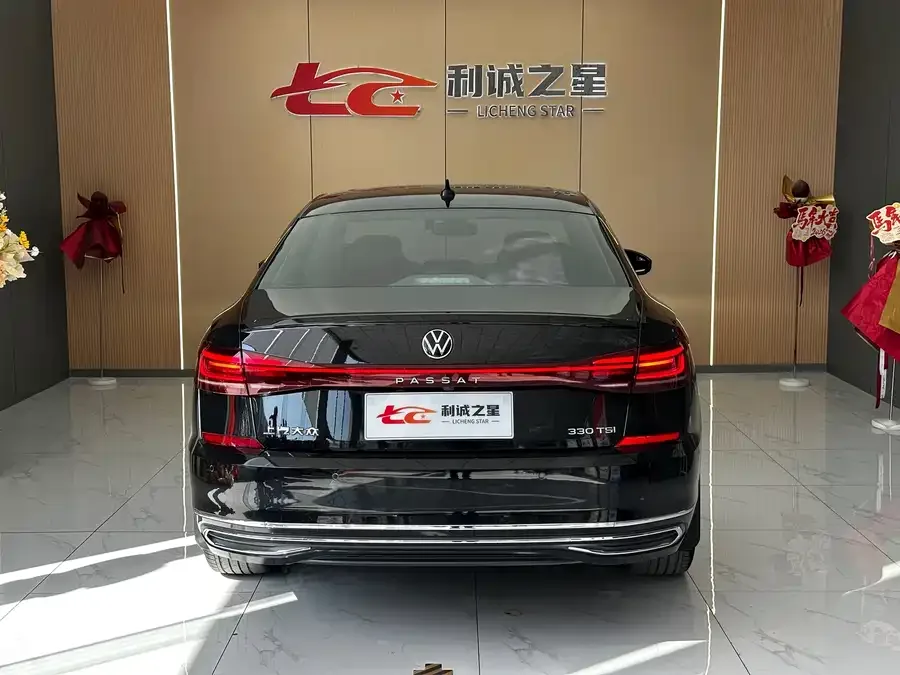 Volkswagen Passat Passat 2022 330TSI Starry Sky Deluxe Edition 2022 — миниатюра 2
