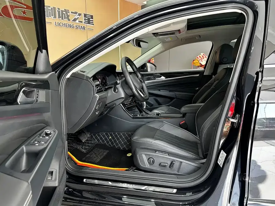 Volkswagen Passat Passat 2022 330TSI Starry Sky Deluxe Edition 2022 — миниатюра 3