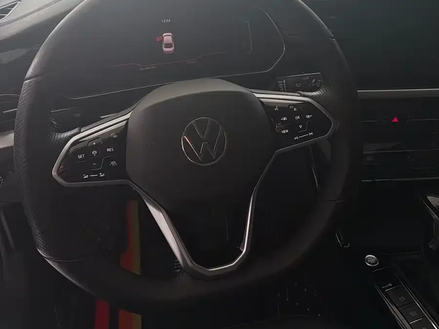 Volkswagen Passat Passat 2022 330TSI Starry Sky Deluxe Edition 2022 — миниатюра 4